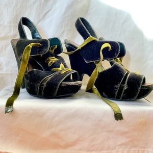 Rare Green Velvet Nine West High Heel